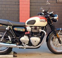 ẮC QUY XE TRIUMPH BONNEVILLE T100